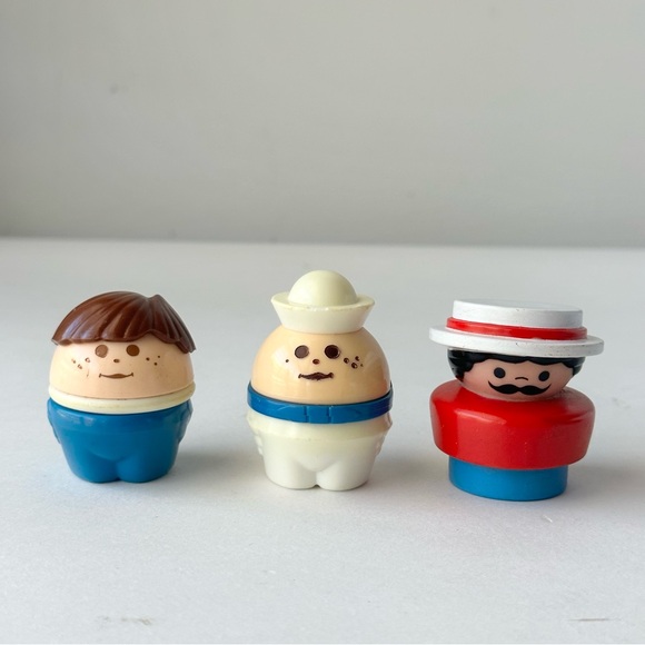 Fisher Price Little People Vehicles and Figures - Picture 7 of 10